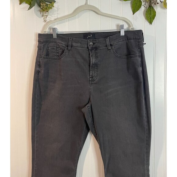 NWT Jen 7 Cropped Kick Jeans Size 18 Light Wash Whiskers Zip Stretch - Picture 3 of 14